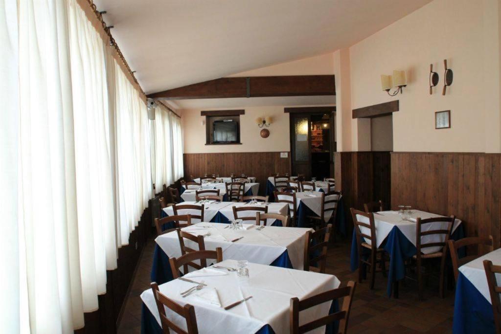 Guerrin Meschino Hotel Montemonaco Exterior photo