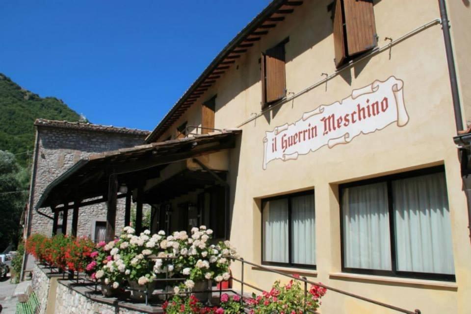 Guerrin Meschino Hotel Montemonaco Exterior photo